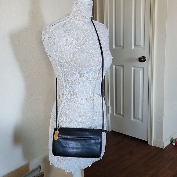 Lord & Taylor Leather Bag - Picture 2 of 7